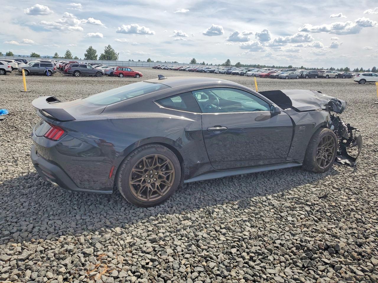2024 Ford Mustang Gt - zdjęcie 3