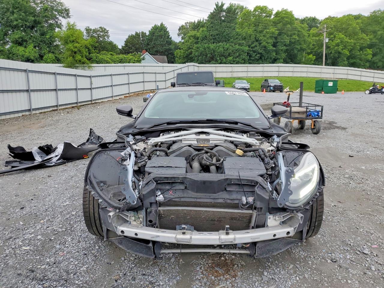 2017 Aston Martin Db11 - zdjęcie 5