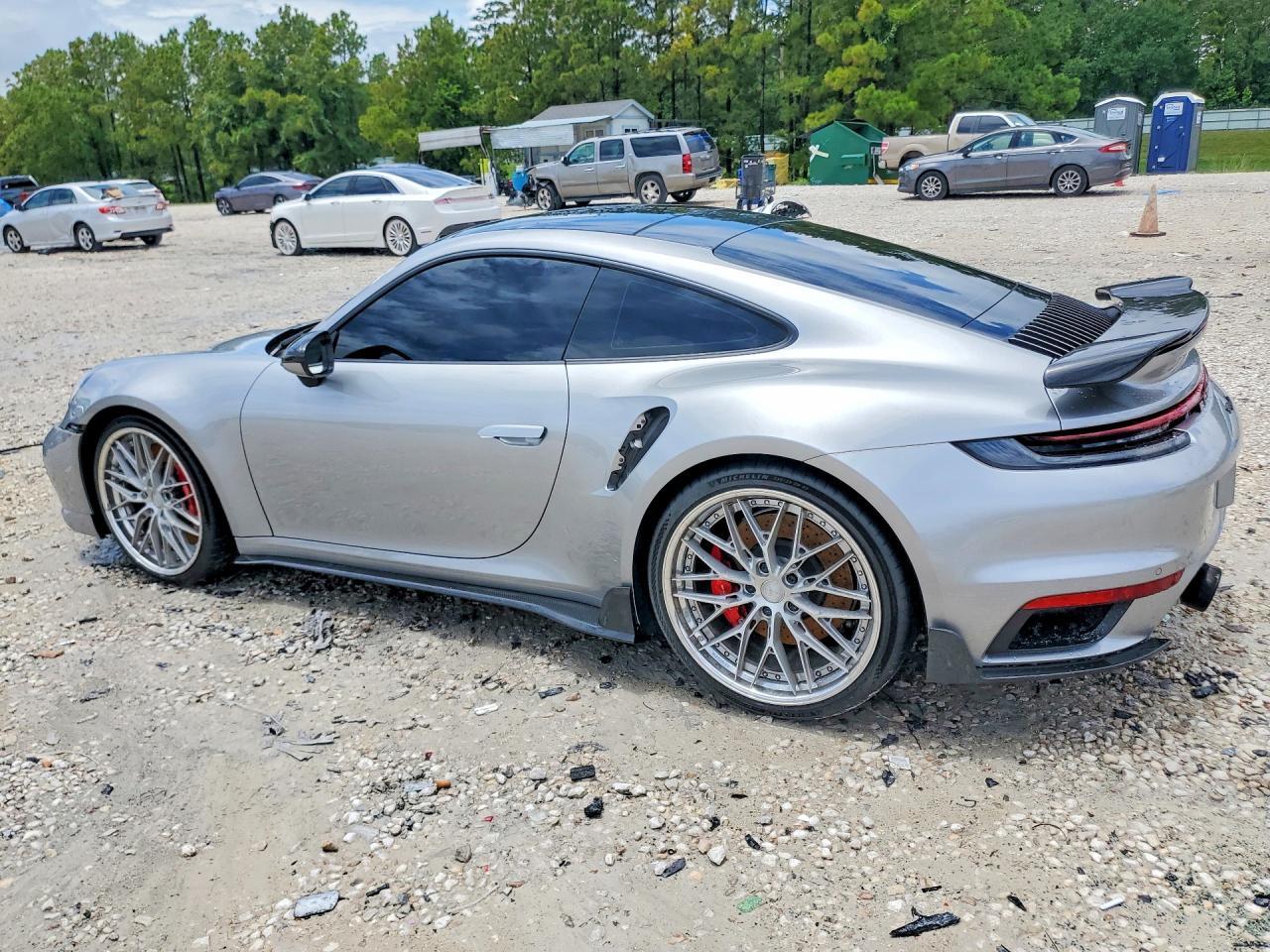 2021 Porsche 911 Turbo - zdjęcie 2