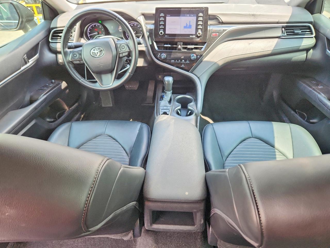 2024 Toyota Camry Se - zdjęcie 8