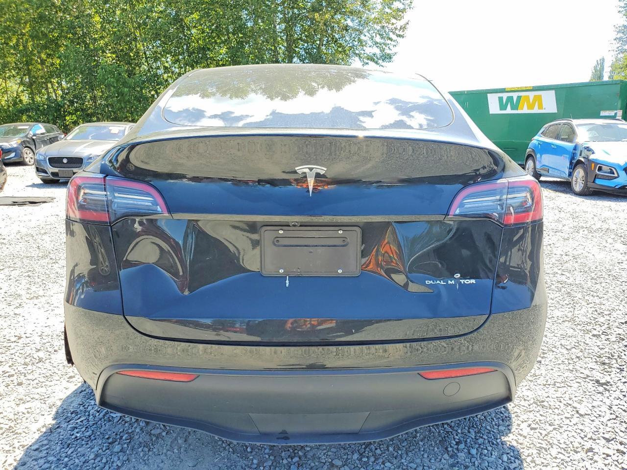 2024 Tesla Model Y - zdjęcie 6