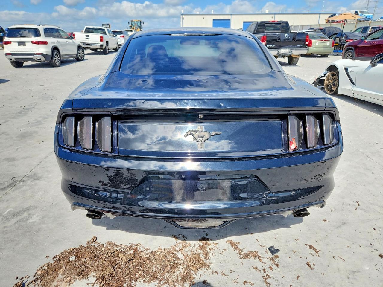 2017 Ford Mustang - zdjęcie 6
