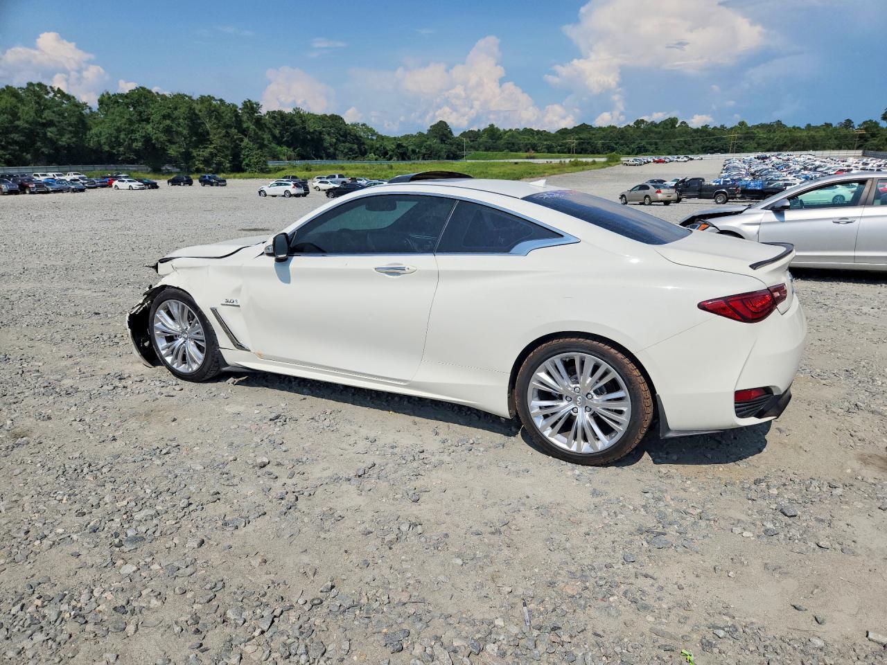 2018 Infiniti Q60 3.0T Luxe - zdjęcie 2