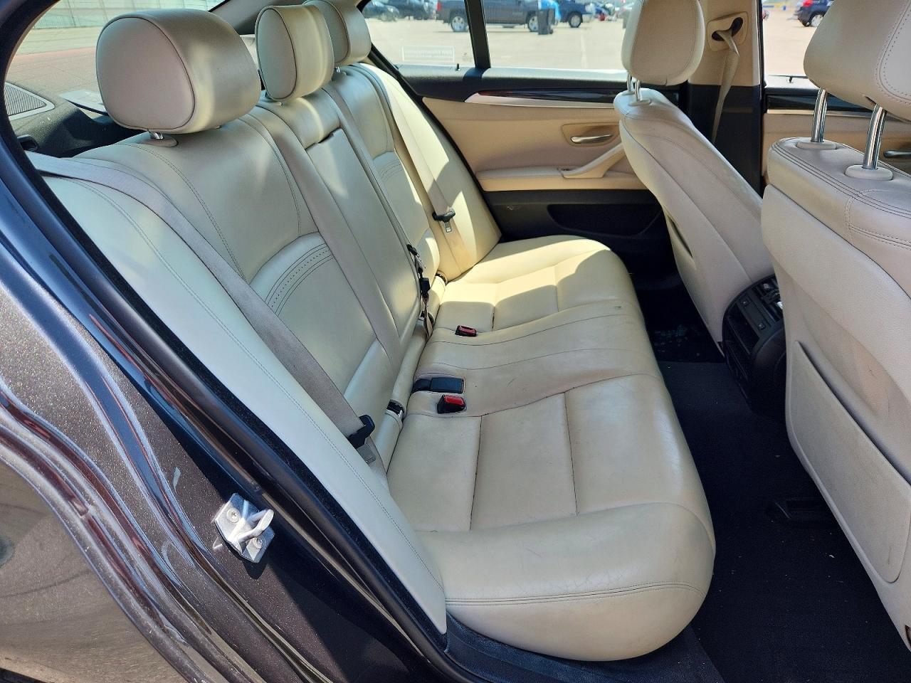2015 BMW Seria 5 535i - zdjęcie 10