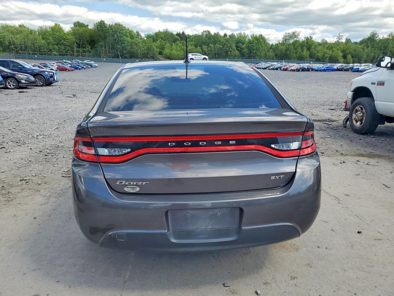 2016 Dodge Dart Sxt - zdjęcie 6