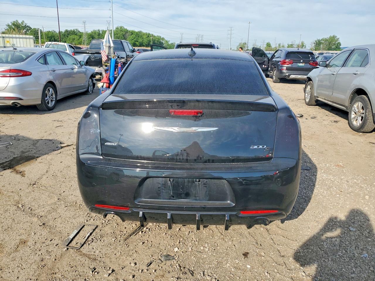 2016 Chrysler 300 S - zdjęcie 6