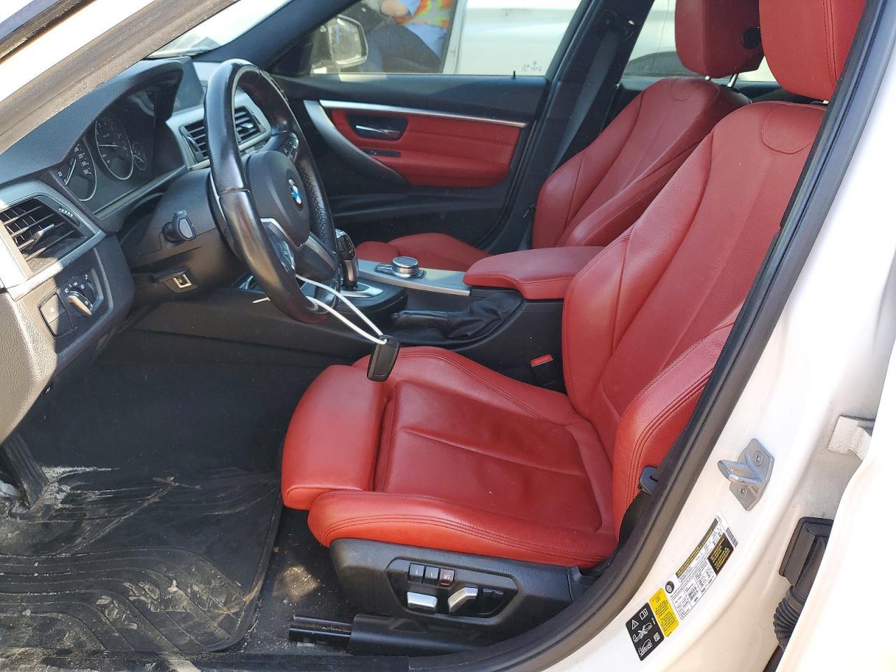 2018 BMW 330 Xi - zdjęcie 7