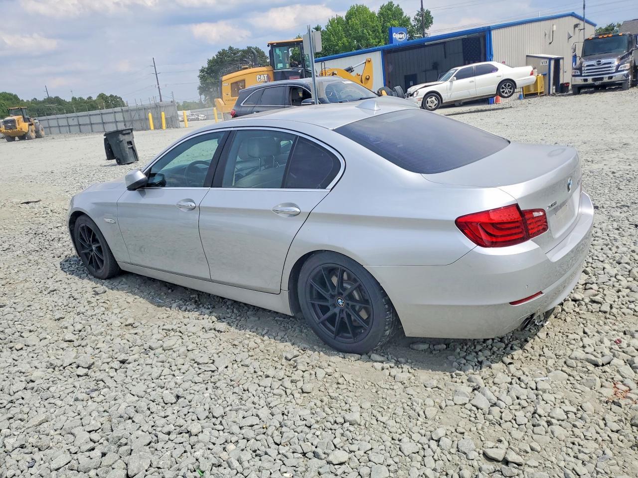 2013 BMW Seria 5 535i - zdjęcie 2