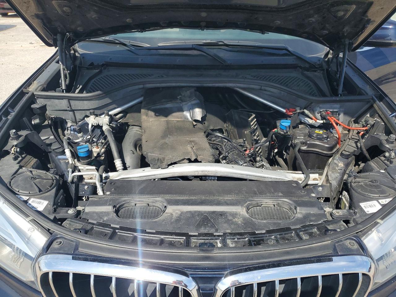 2014 BMW X5 xDrive35D - zdjęcie 12