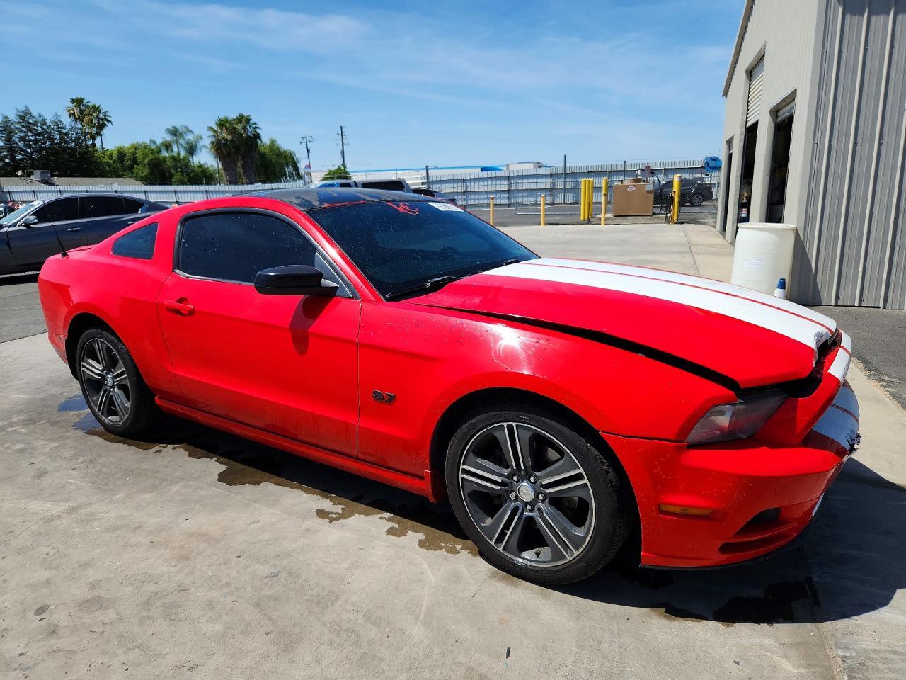2013 Ford Mustang - zdjęcie 4