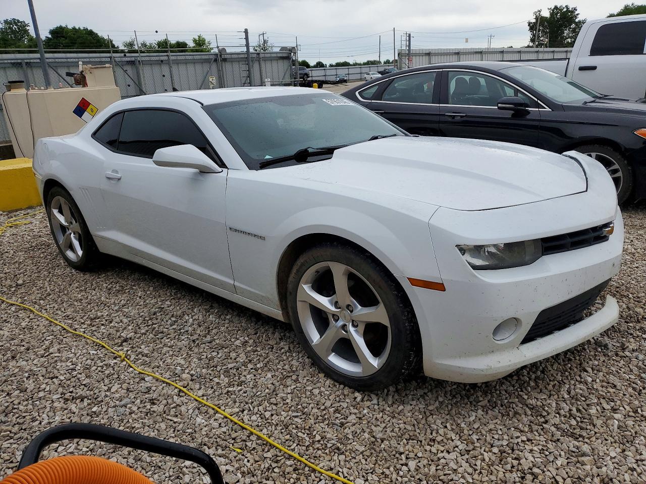 2015 Chevrolet Camaro Ls - zdjęcie 4