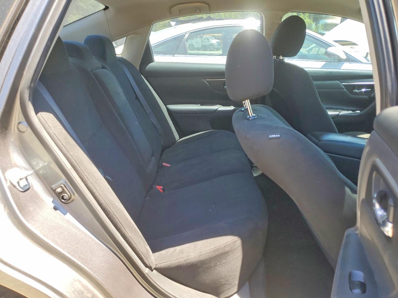 2015 Nissan Altima 2.5 S - zdjęcie 10