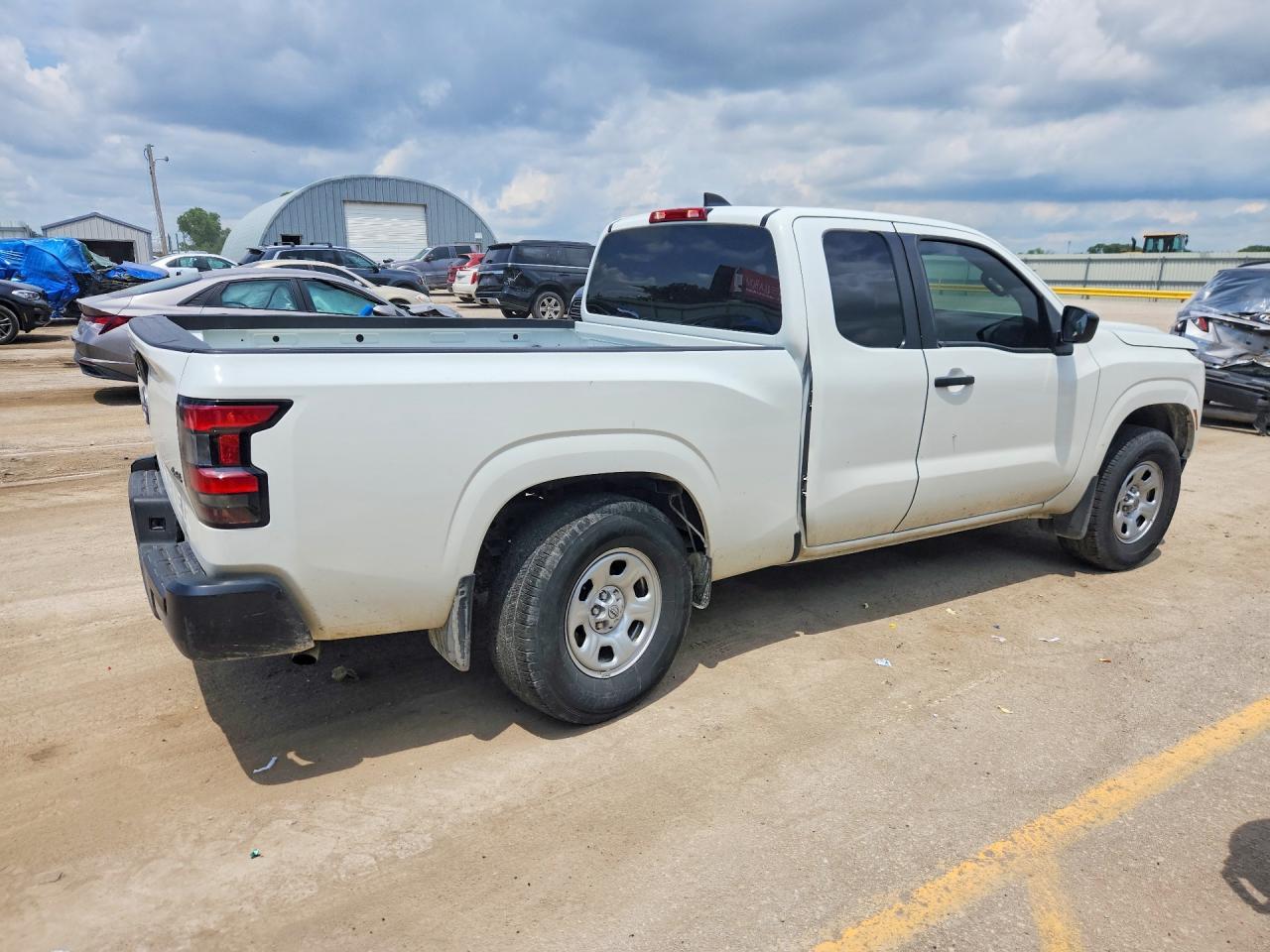 2024 Nissan Frontier S - zdjęcie 3