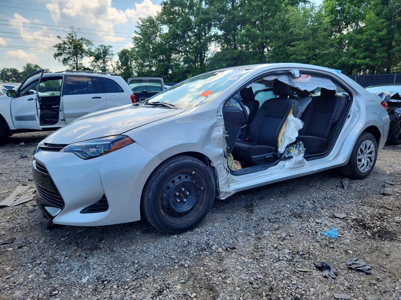 2017 Toyota Corolla Le - zdjęcie główne