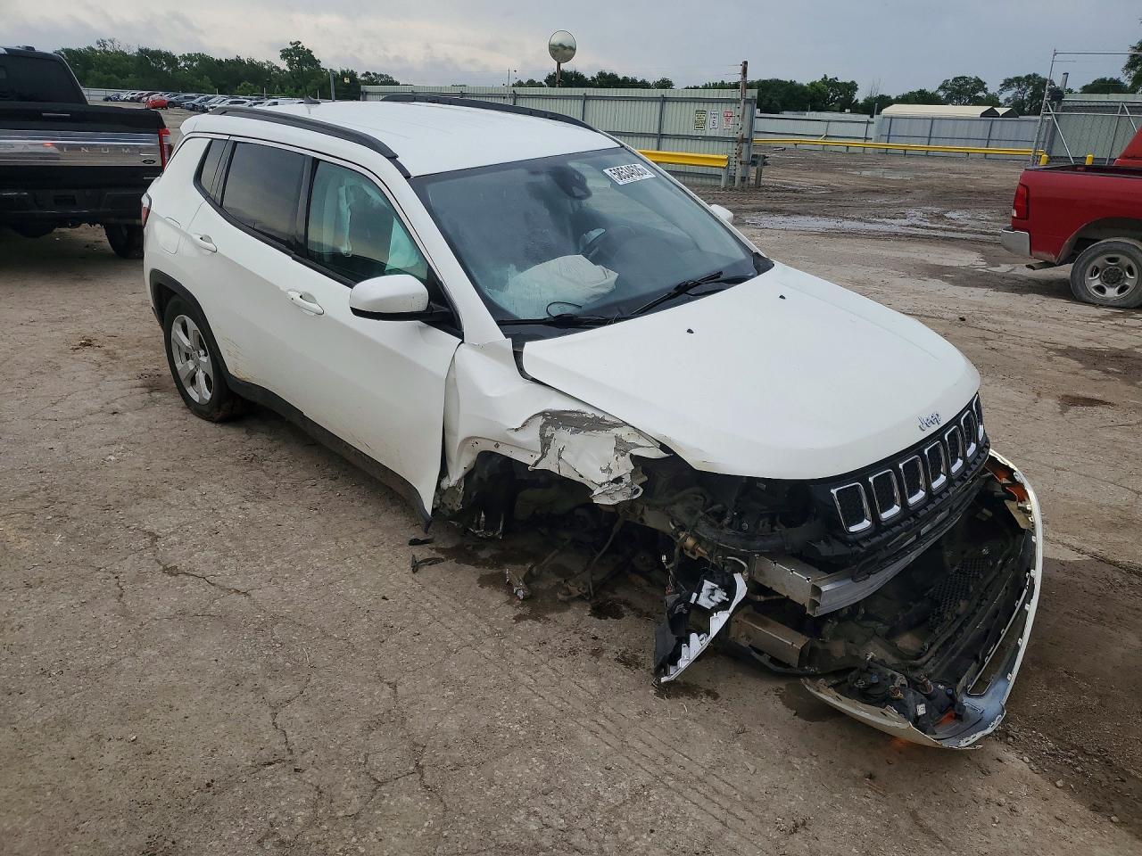2018 Jeep Compass Latitude - zdjęcie 4
