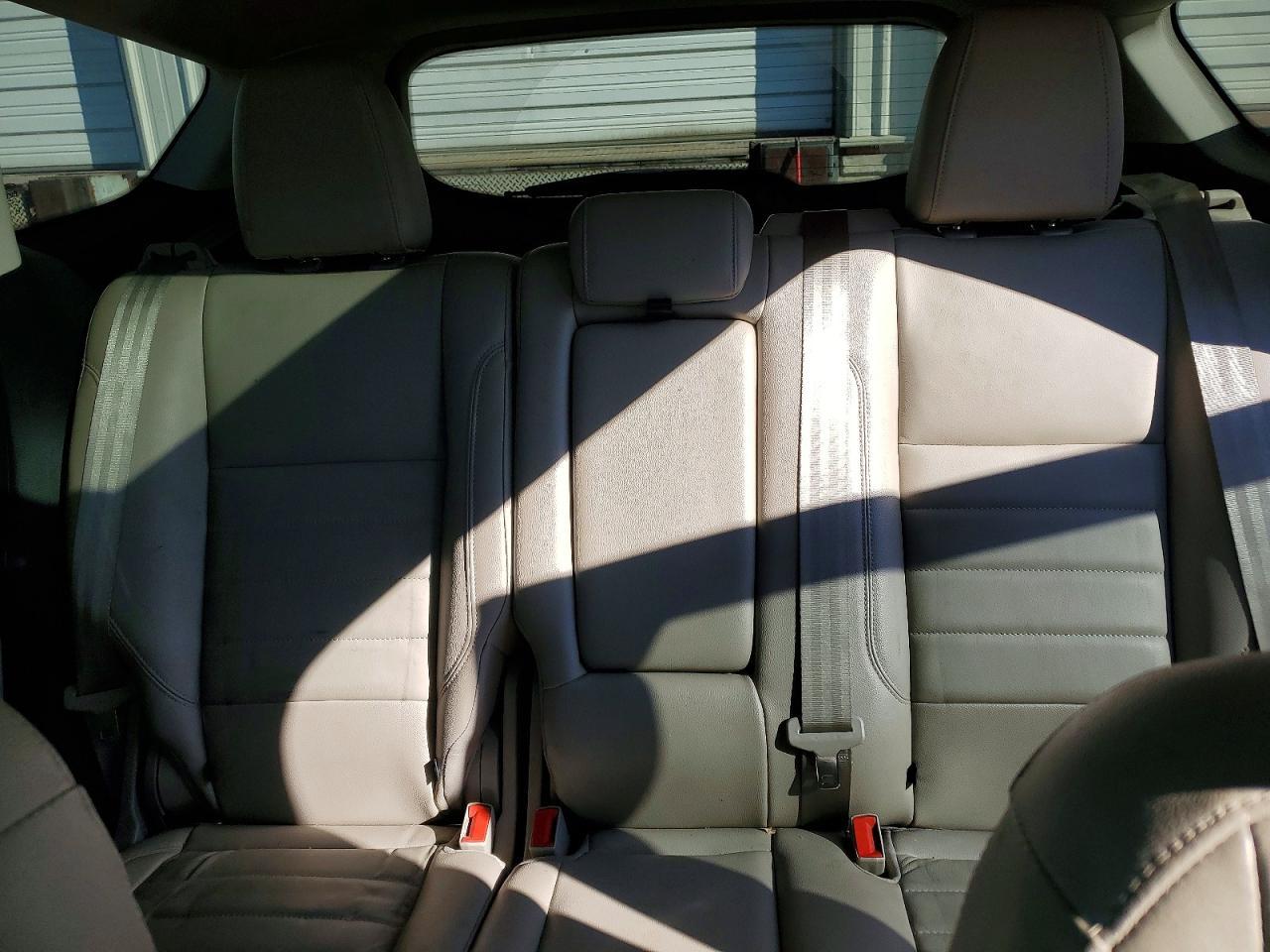 2016 Ford Escape Titanium - zdjęcie 10