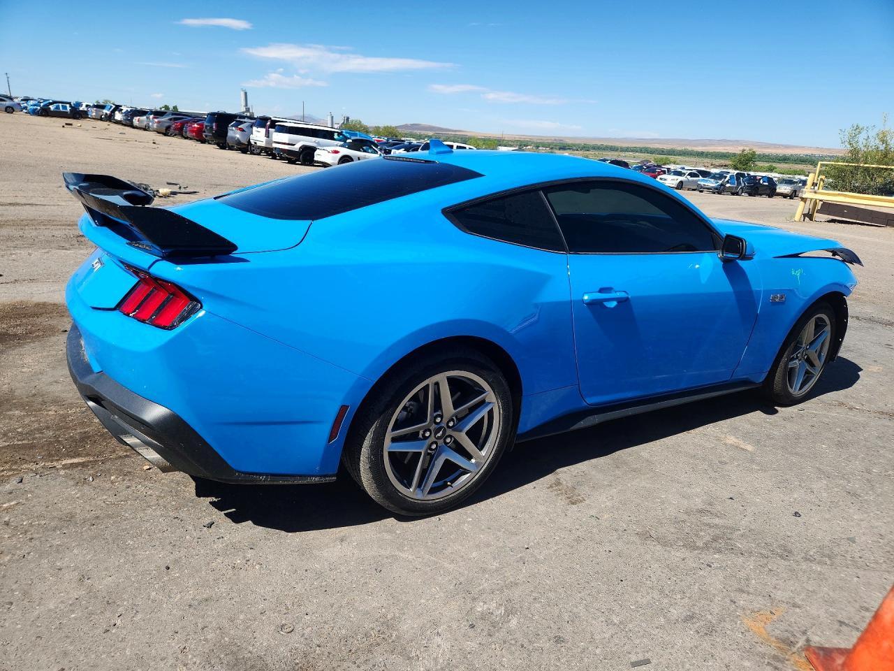 2024 Ford Mustang Gt - zdjęcie 3