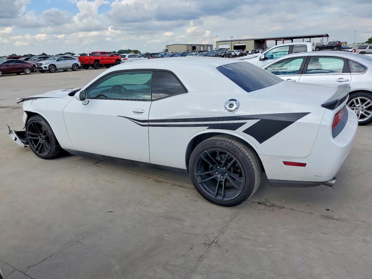 2014 Dodge Challenger Sxt - zdjęcie 2