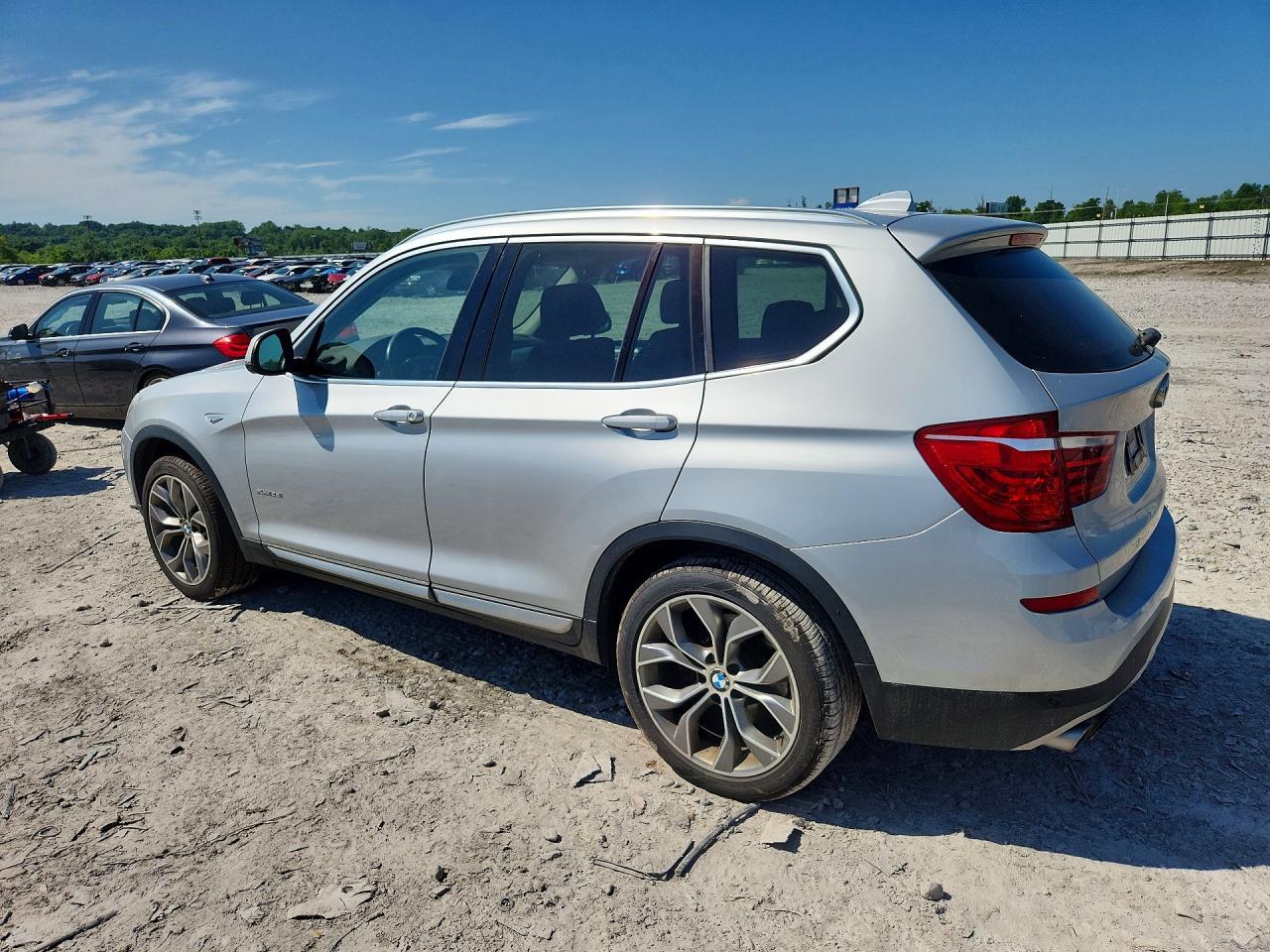 2016 BMW X3 xDrive28I - zdjęcie 2