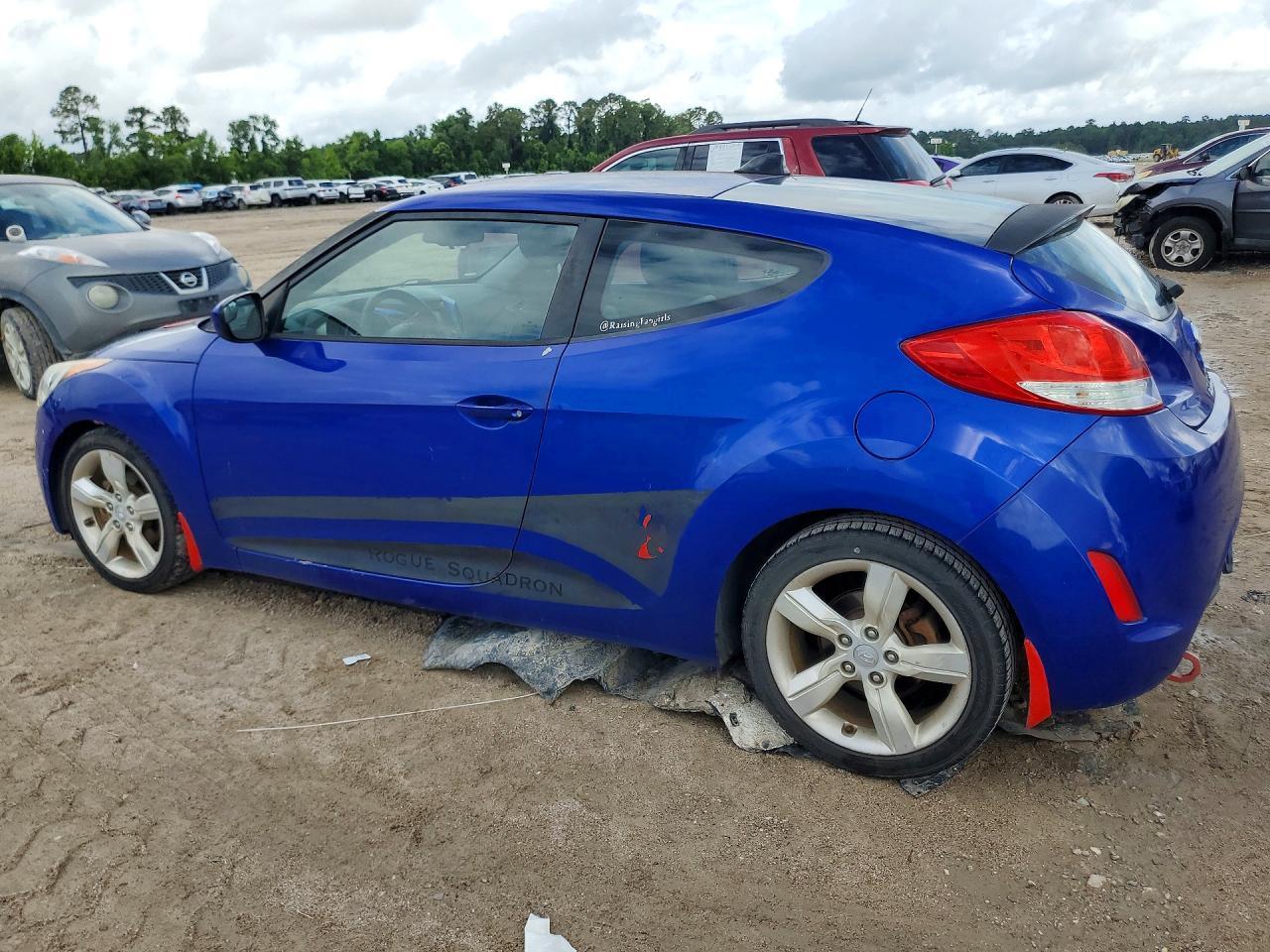 2014 Hyundai Veloster Base - zdjęcie 2
