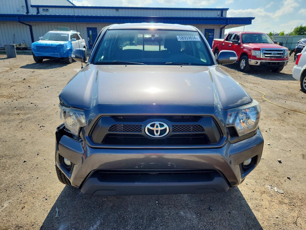 2015 Toyota Tacoma V6 - zdjęcie 5