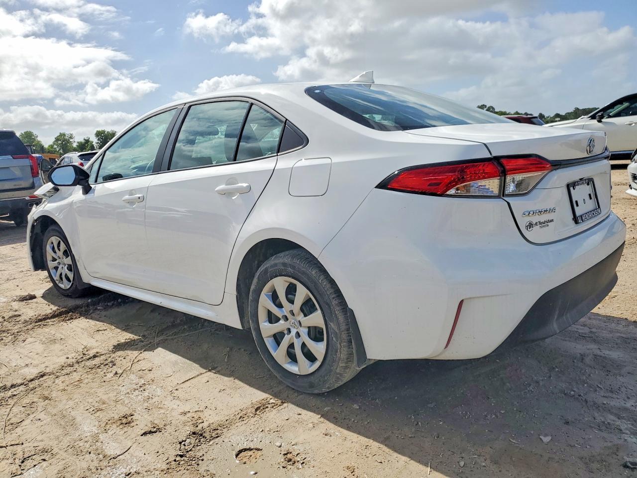 2026 Toyota Corolla Le - zdjęcie 2
