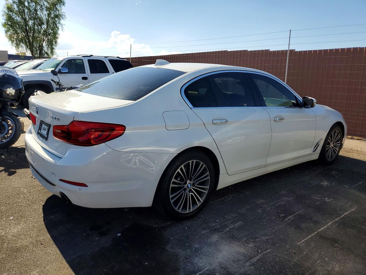 BMW Seria 5 - zdjęcie 3