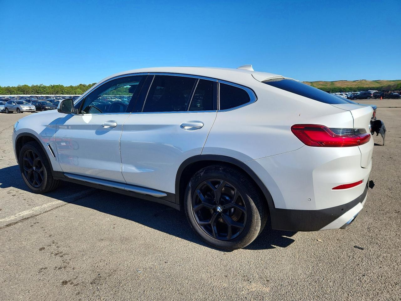 2024 BMW X4 xDrive30I - zdjęcie 2
