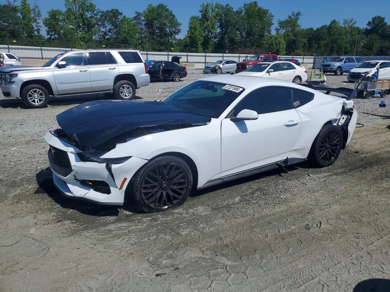 2024 Ford Mustang - zdjęcie główne