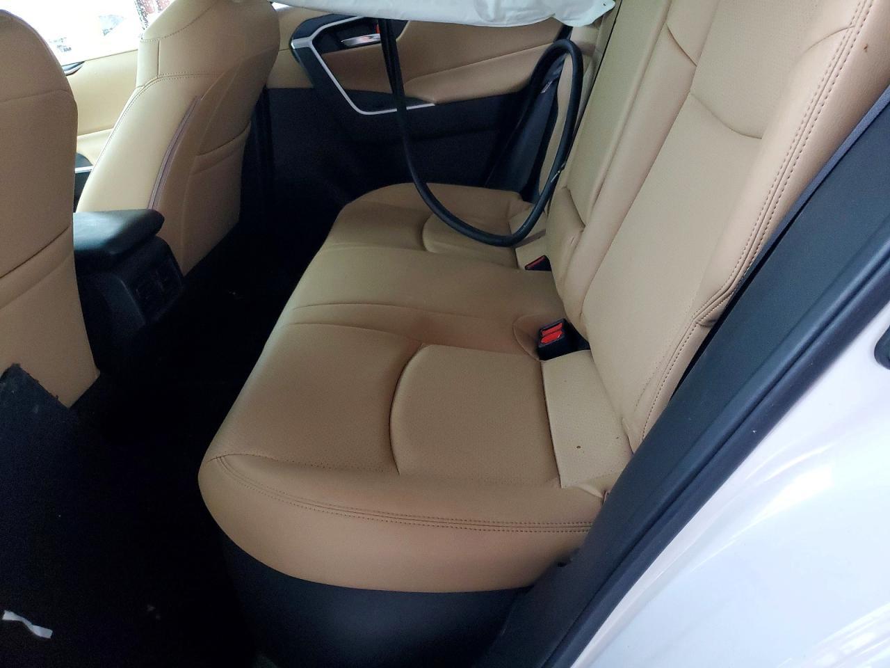 2022 Toyota Rav4 Xle - zdjęcie 11