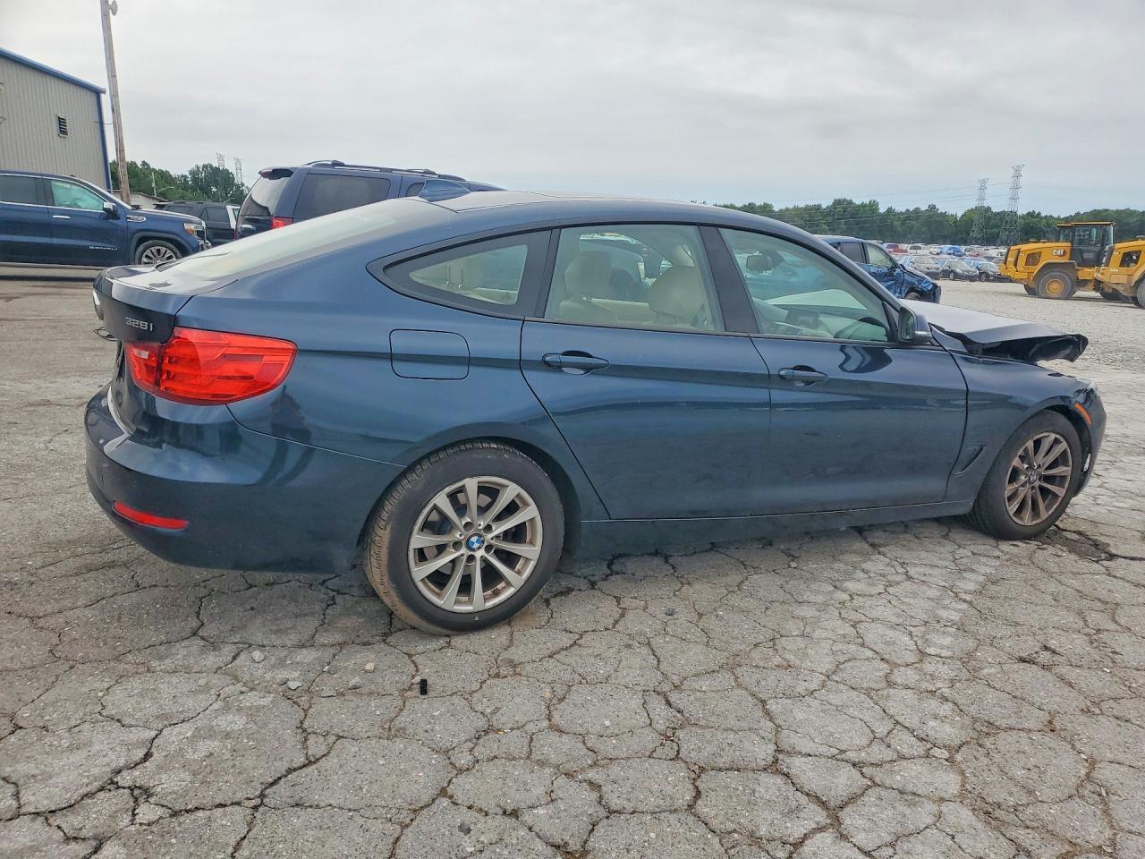 2015 BMW Seria 3 328i - zdjęcie 3