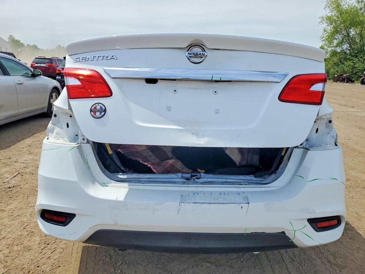 2018 Nissan Sentra S - zdjęcie 6