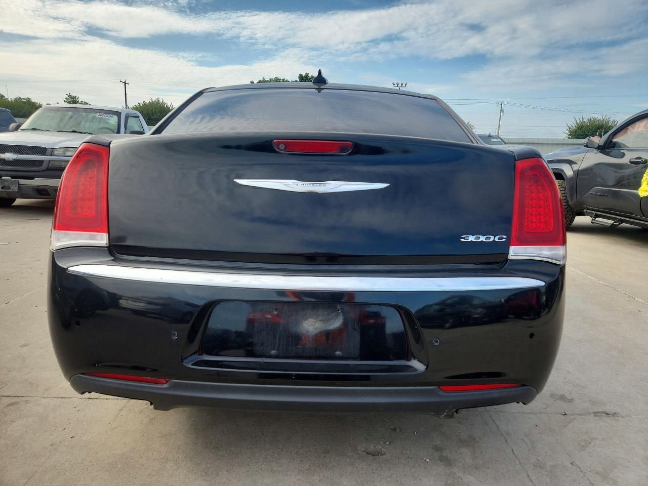 2016 Chrysler 300C - zdjęcie 6