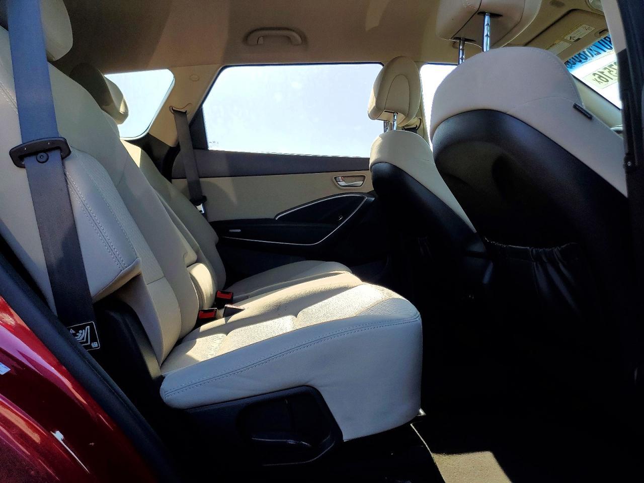 2016 Hyundai Santa Fe - zdjęcie 11