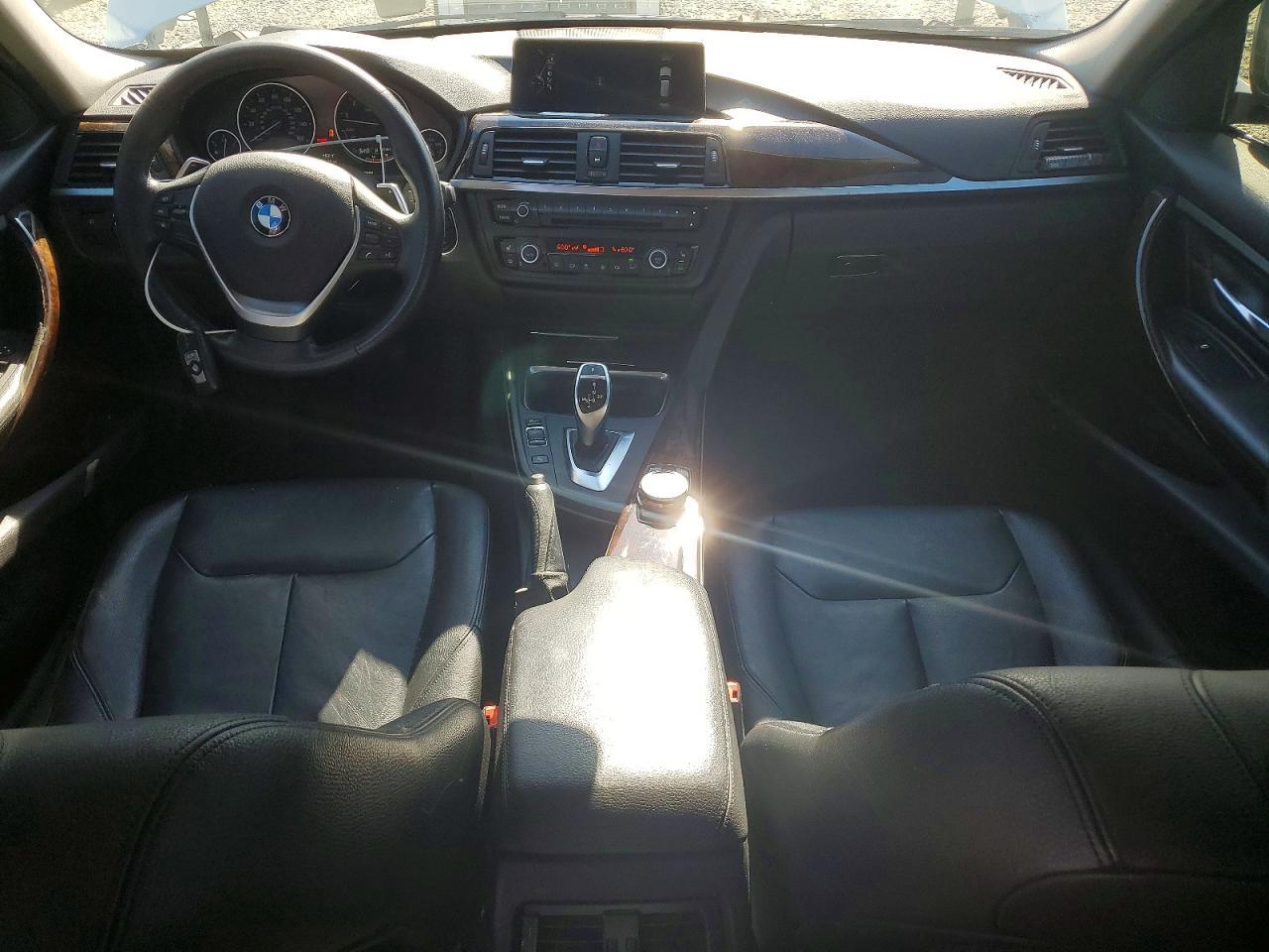 2015 BMW 328 Xi - zdjęcie 8