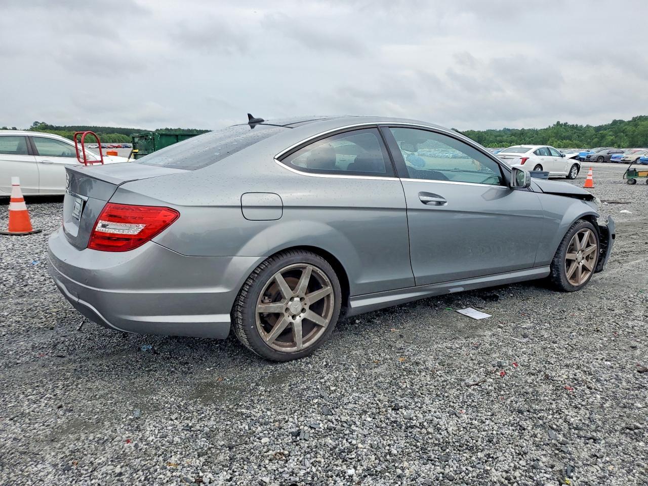 2013 Mercedes-Benz C 250 - zdjęcie 3