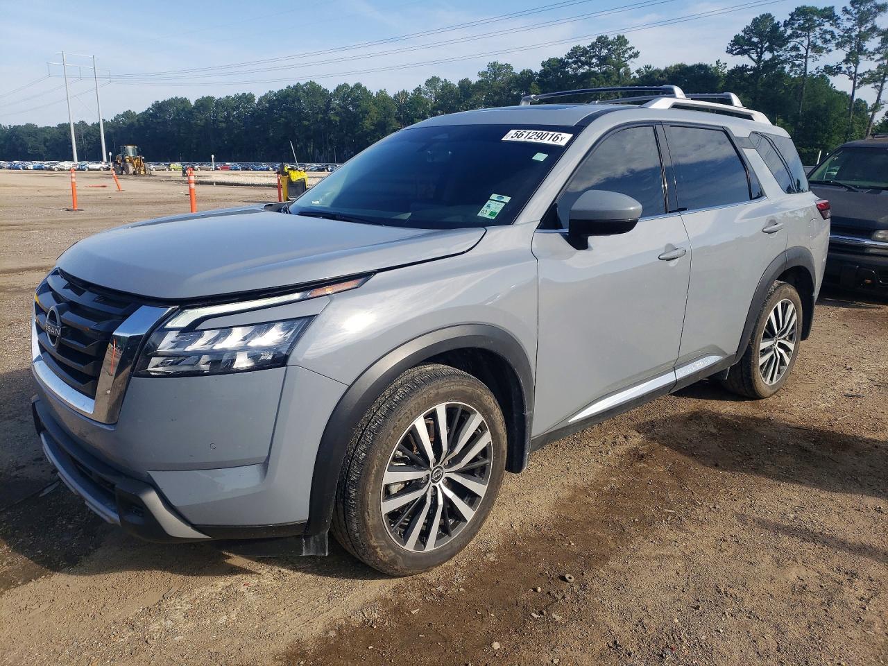 2025 Nissan Pathfinder Platinum - zdjęcie główne