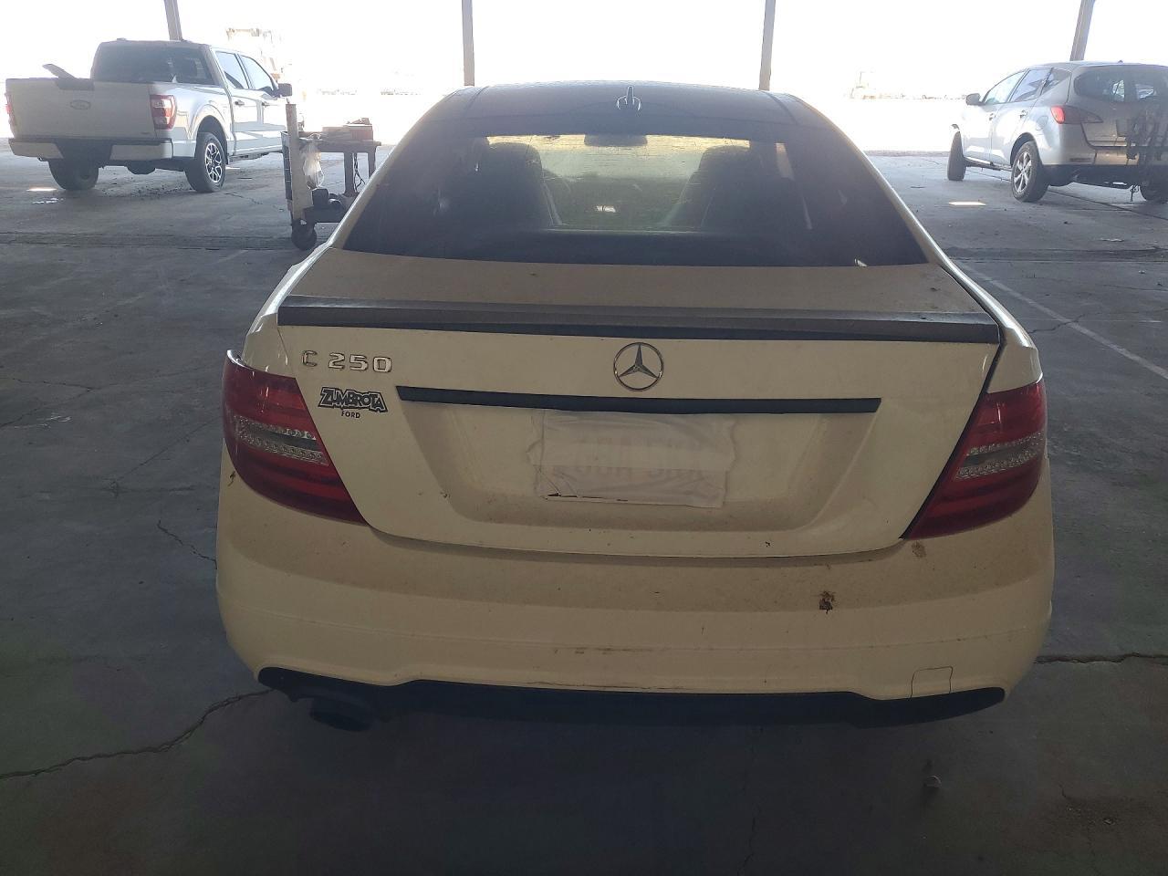 2014 Mercedes-Benz C 250 - zdjęcie 6