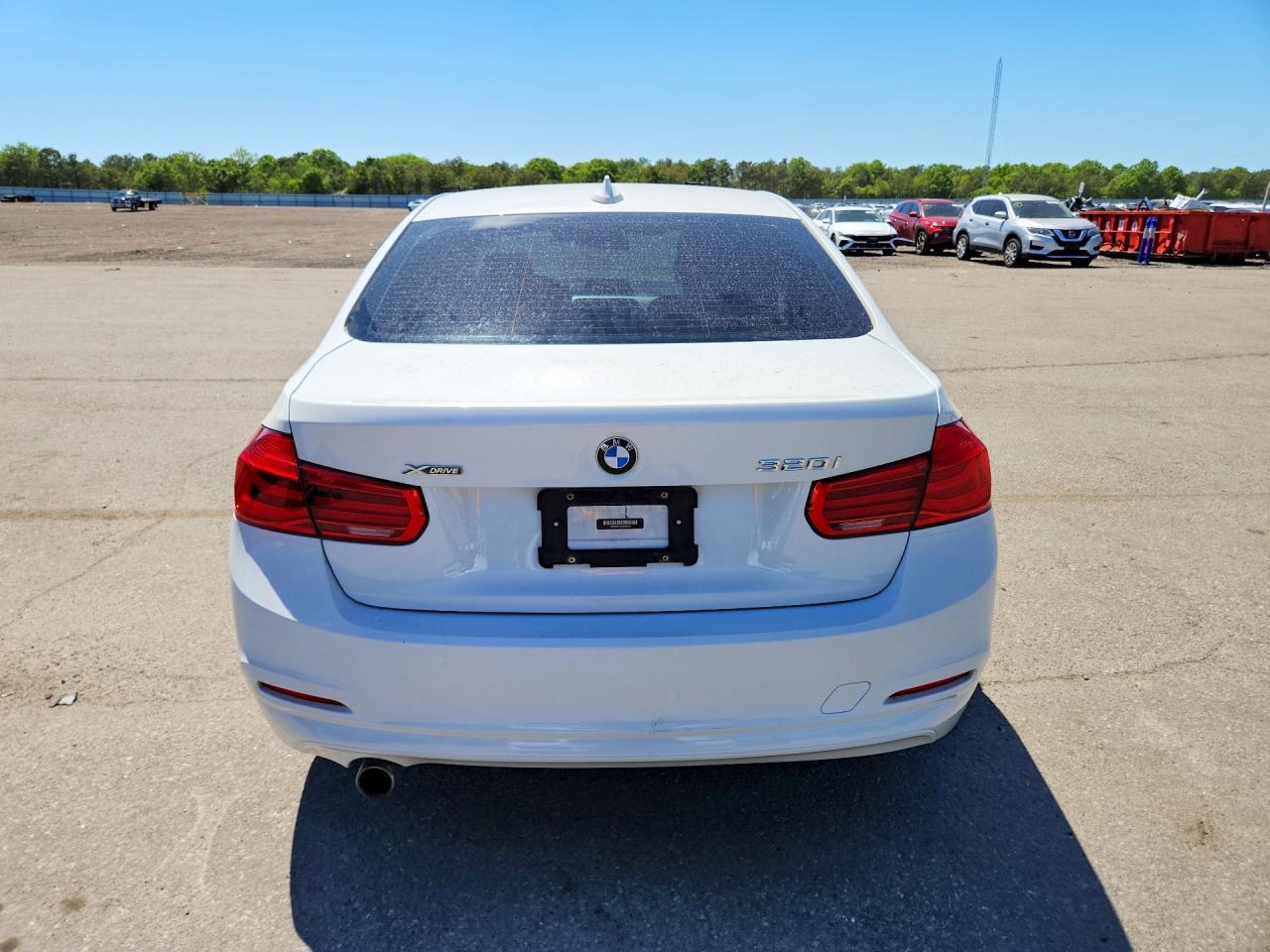 2016 BMW Seria 3 320i - zdjęcie 6