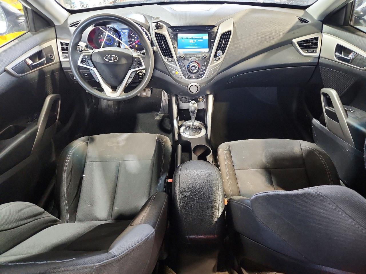2016 Hyundai Veloster Base - zdjęcie 8