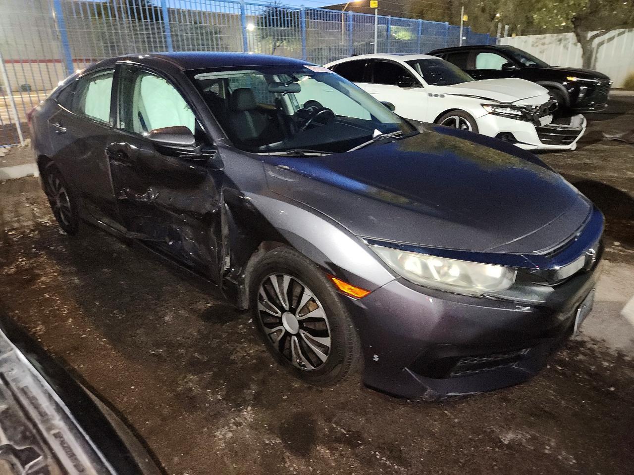 2016 Honda Civic Lx - zdjęcie 4