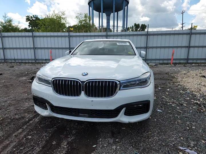 2018 BMW 750 I - zdjęcie 13