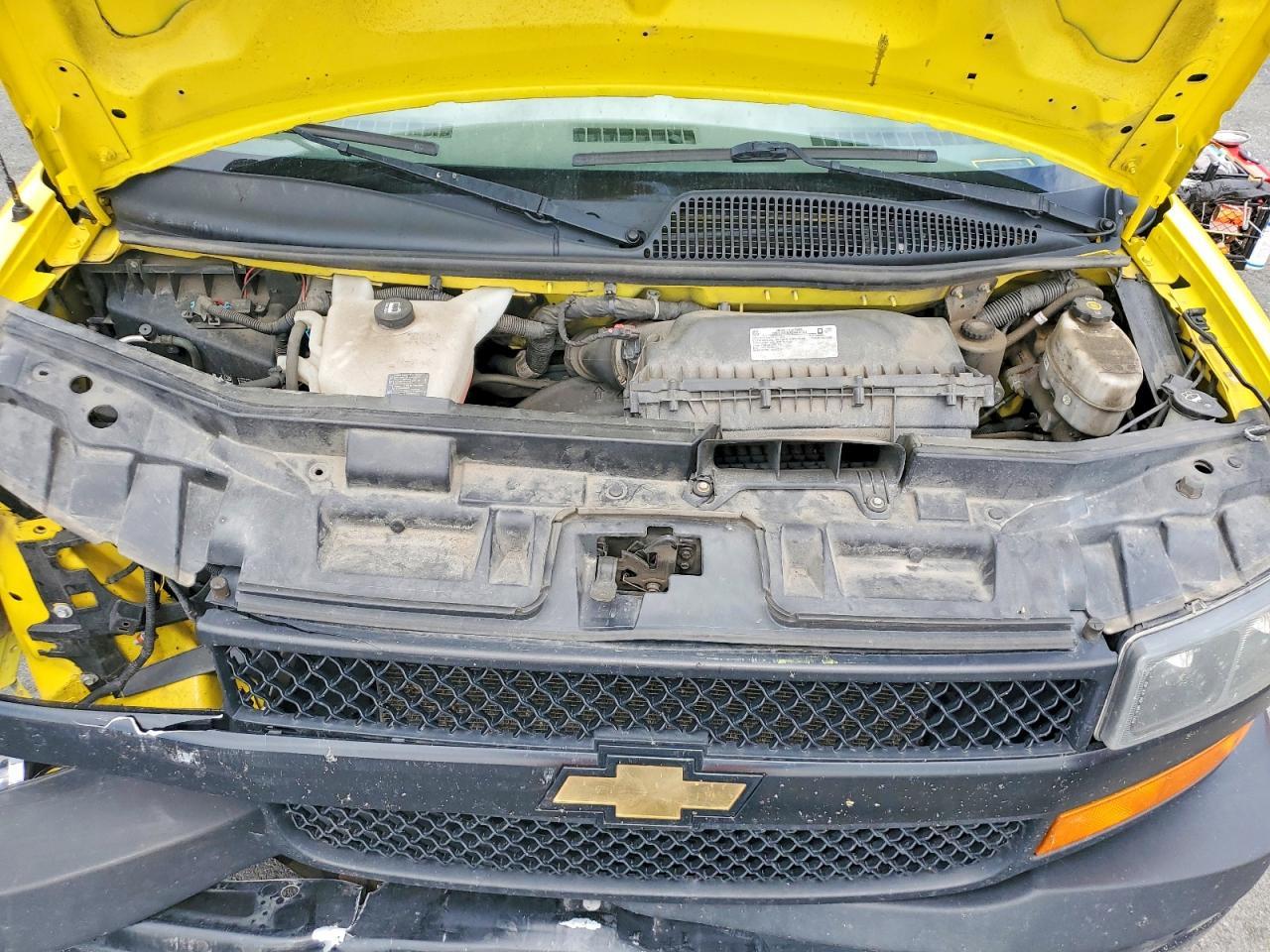 2019 Chevrolet Express G2500 - zdjęcie 12