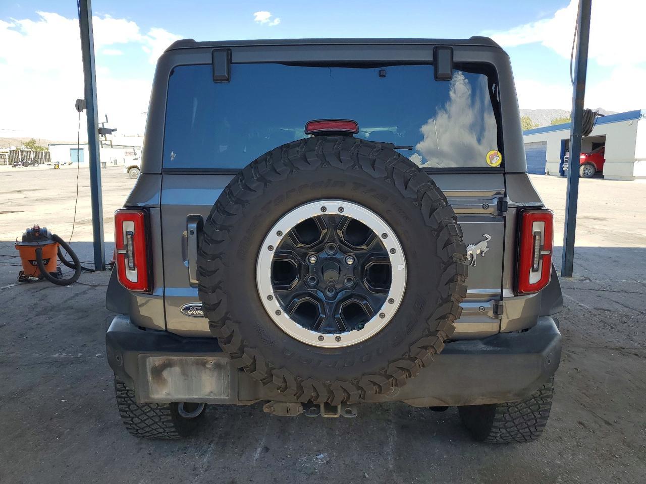2023 Ford Bronco Base - zdjęcie 6