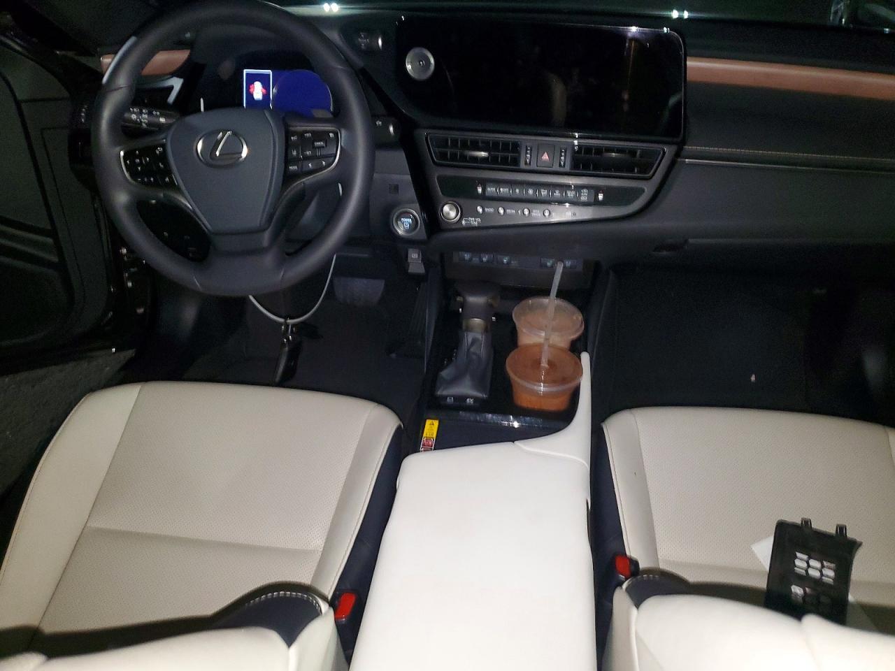 2025 Lexus Es 300H Base - zdjęcie 8