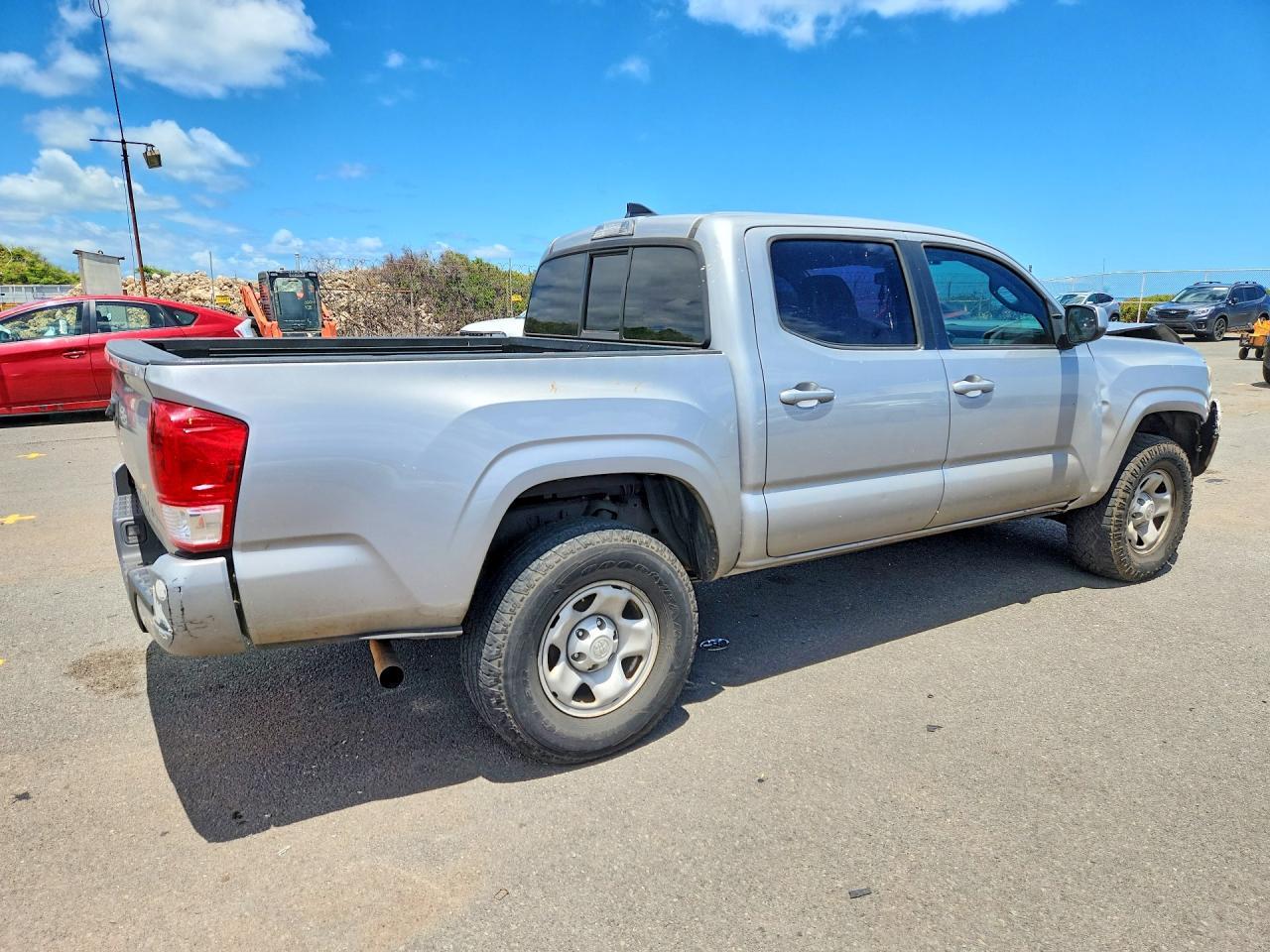2017 Toyota Tacoma - zdjęcie 3