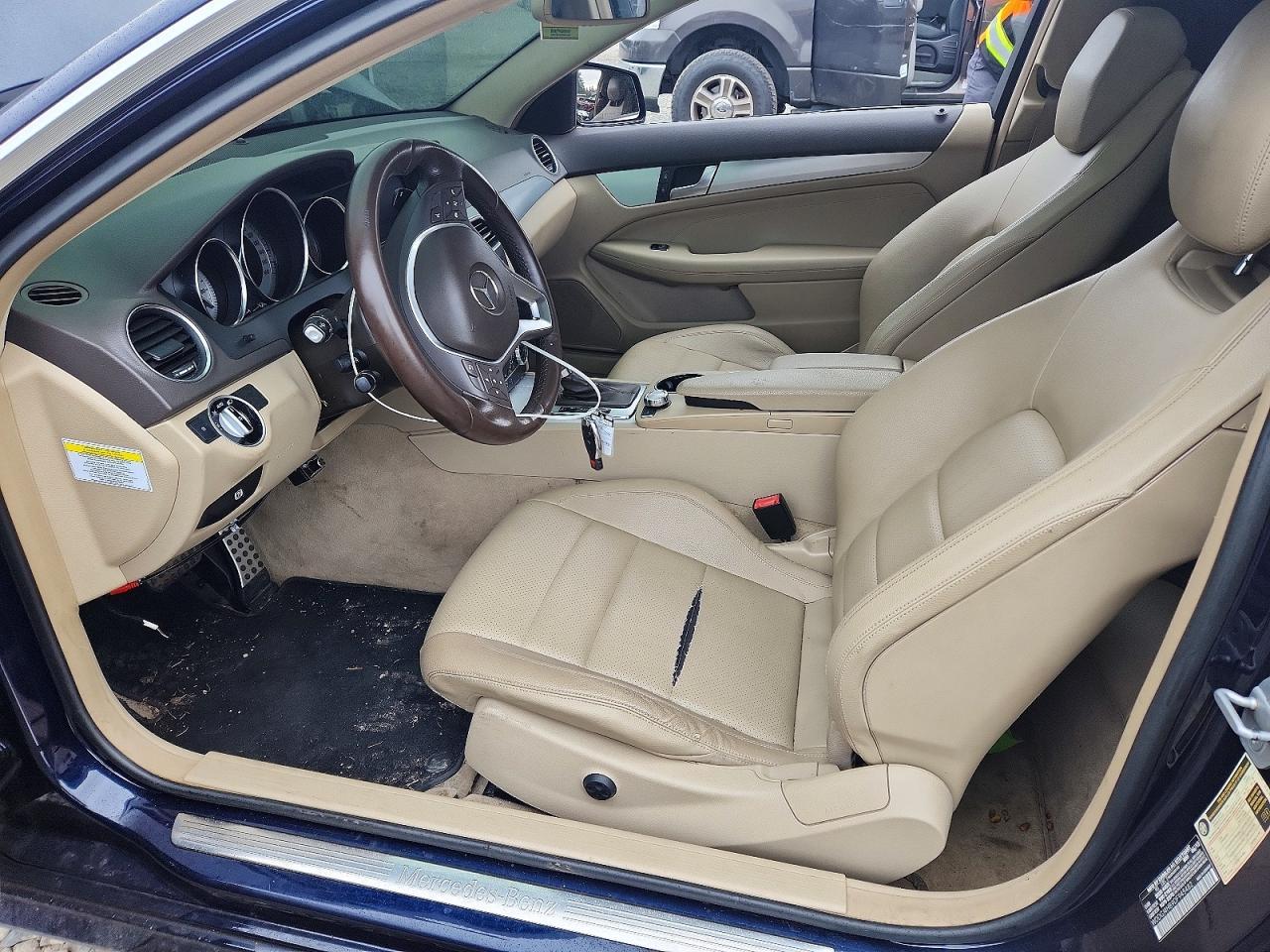 2013 Mercedes-Benz C 250 - zdjęcie 7