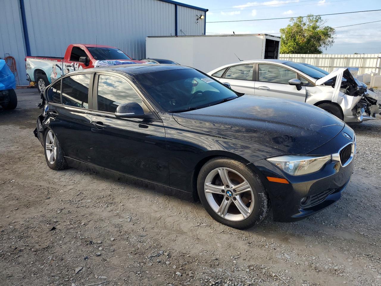 2014 BMW 320 I xDrive - zdjęcie 4