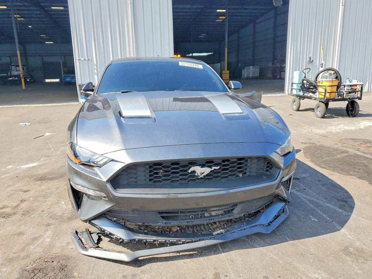 2020 Ford Mustang - zdjęcie 5