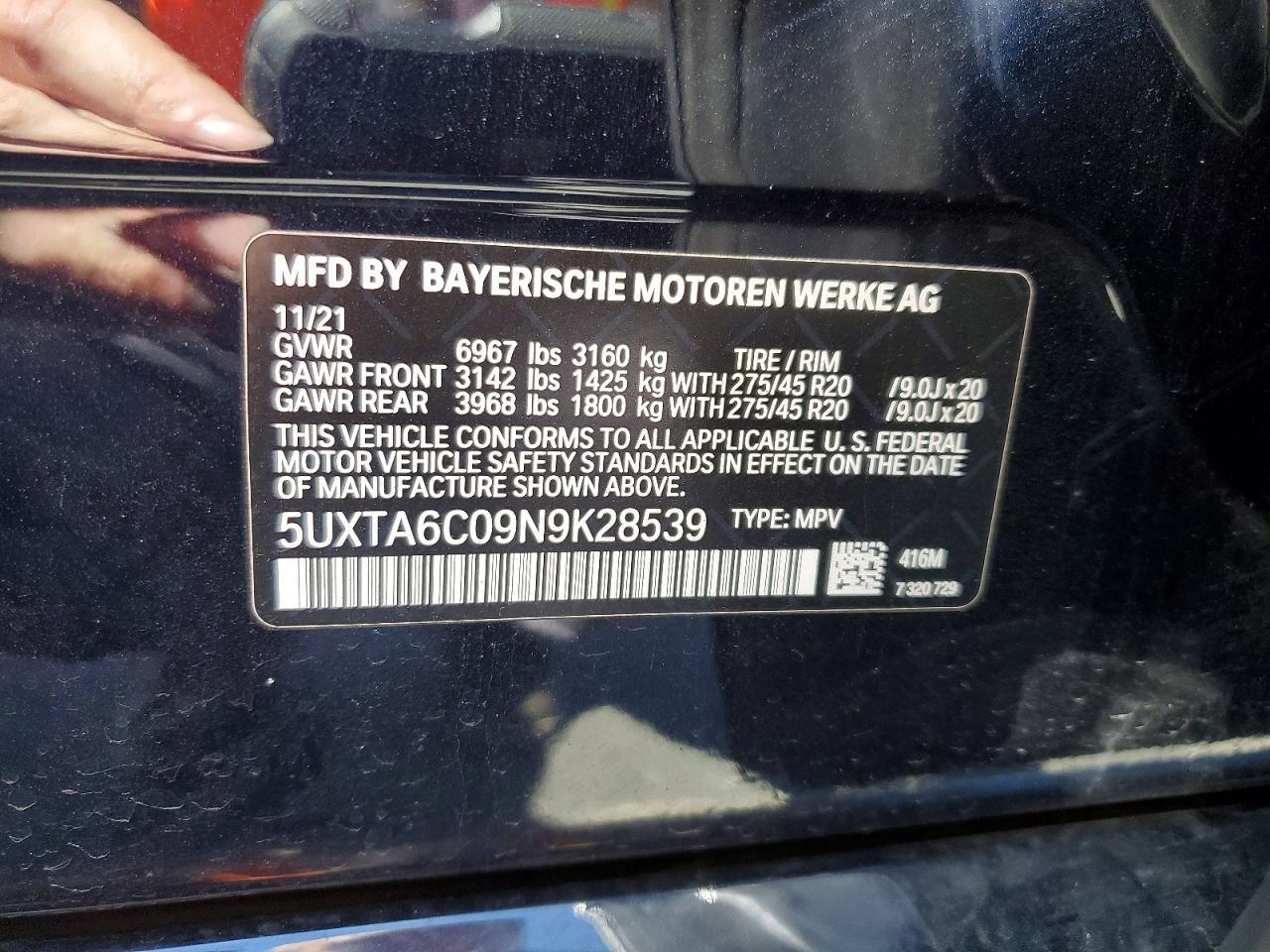 2022 BMW X5 xDrive45E - zdjęcie 13